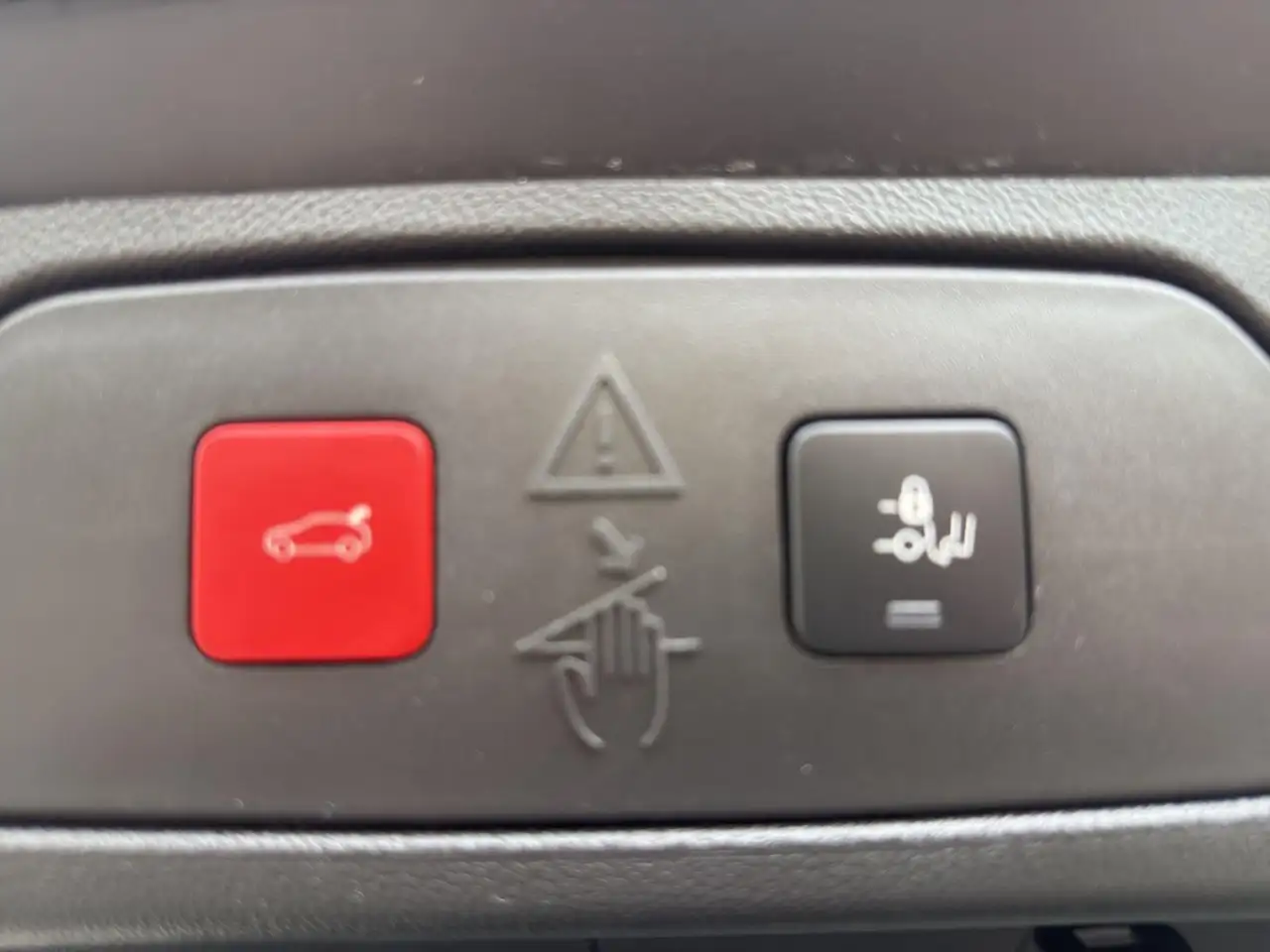 Opel Grandland X 1.2 |NAVI|KAM|AHK|ALLWETTER|LM — Vehicle gallery 23