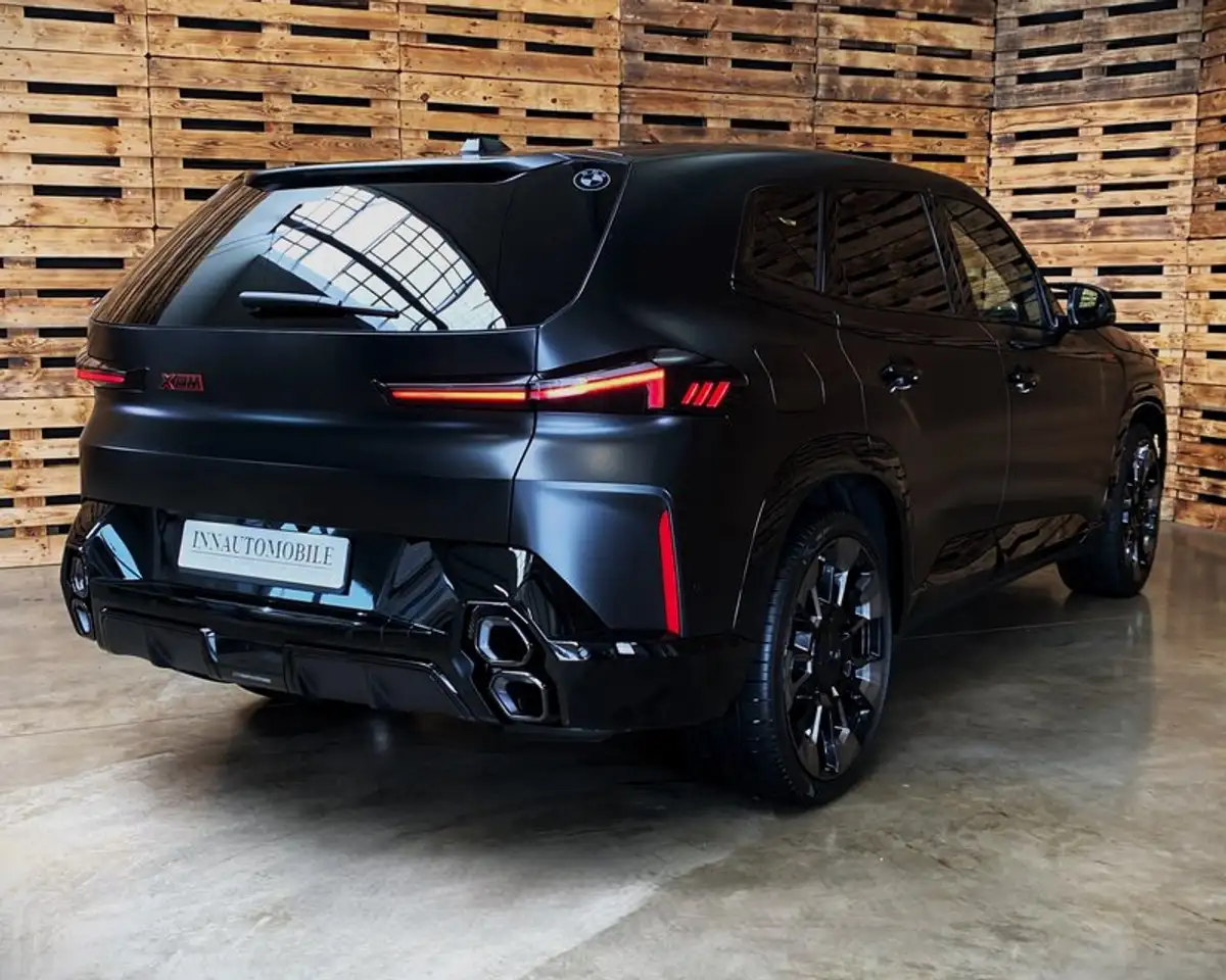 BMW XM RED Label CARBON*B&W*BLACK FROZEN — معرض صور السيارة 3