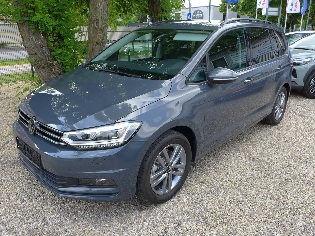 Volkswagen Touran 1.5 TSI ACT OPF DSG Comfortline LED/7Sitzer/Navi — Berlin