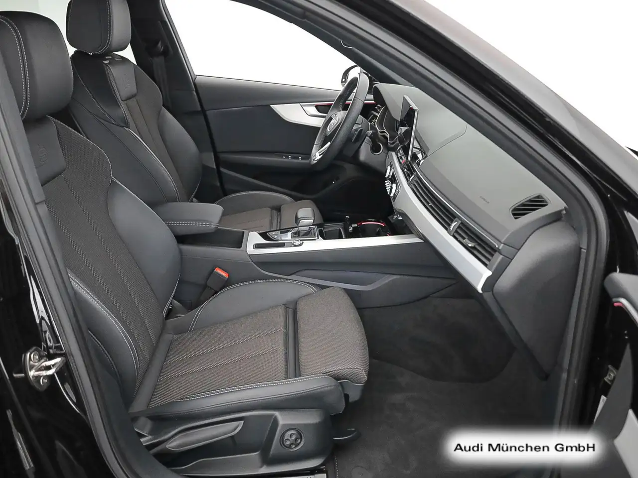 Audi A4 40 TFSI S tronic S line competition ACC — معرض صور السيارة 13