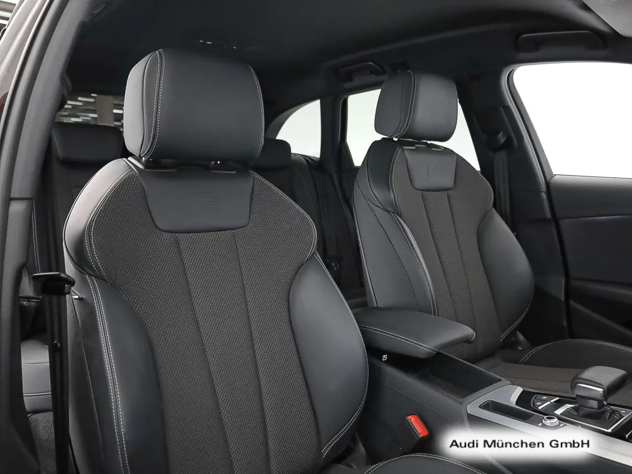 Audi A4 40 TFSI S tronic S line competition ACC — معرض صور السيارة 14