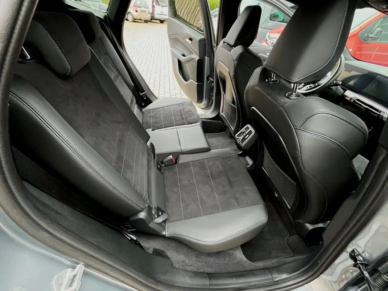 BMW 218 M-Sport,LED,SHZ,Kamera,ACC — معرض صور السيارة 13