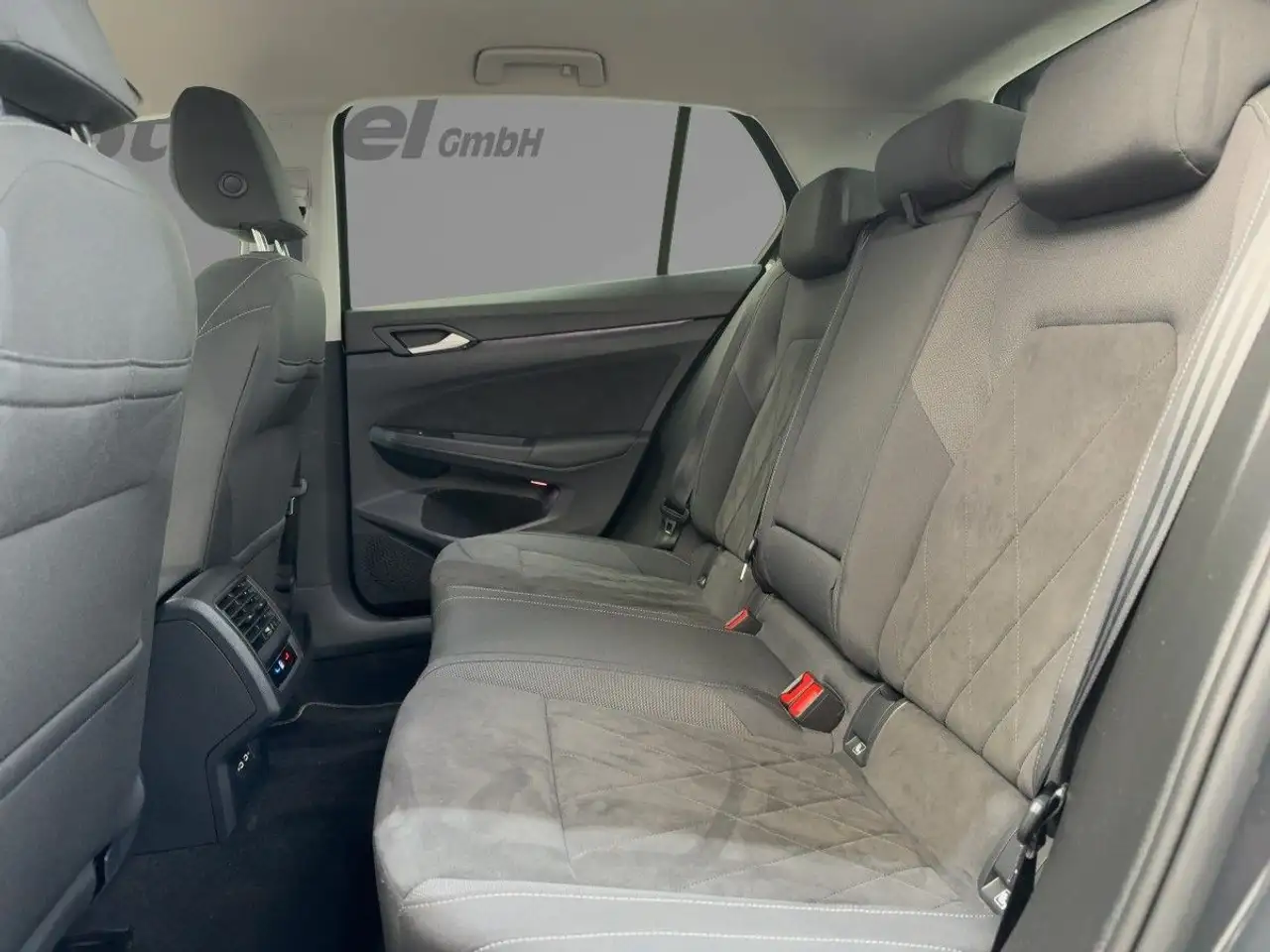 Volkswagen Golf VIII 2.0 TSI DSG Style ACC LED-Plus Einpark — Galería del vehículo 10