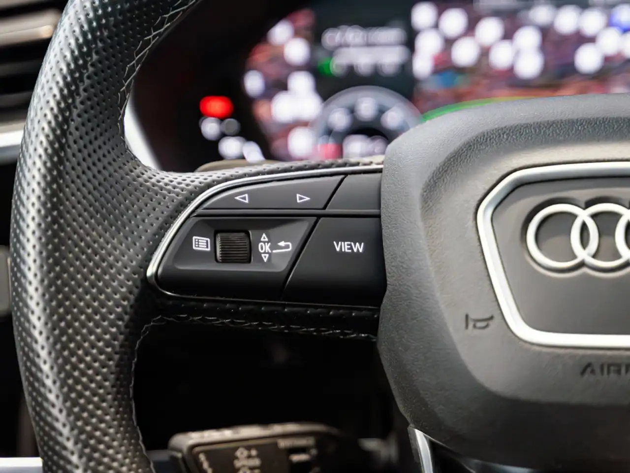 Audi Q3 35 TDI S line quattro S tronic 110kW — معرض صور السيارة 20