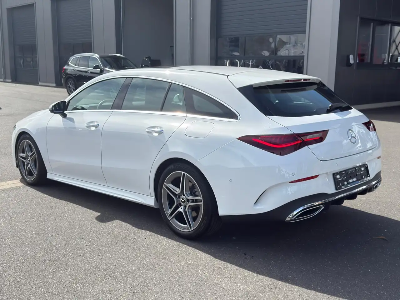 Mercedes-Benz CLA 200 Mild-Hybrid 1.3 Shooting Brake SD+NAV+SH — معرض صور السيارة 12