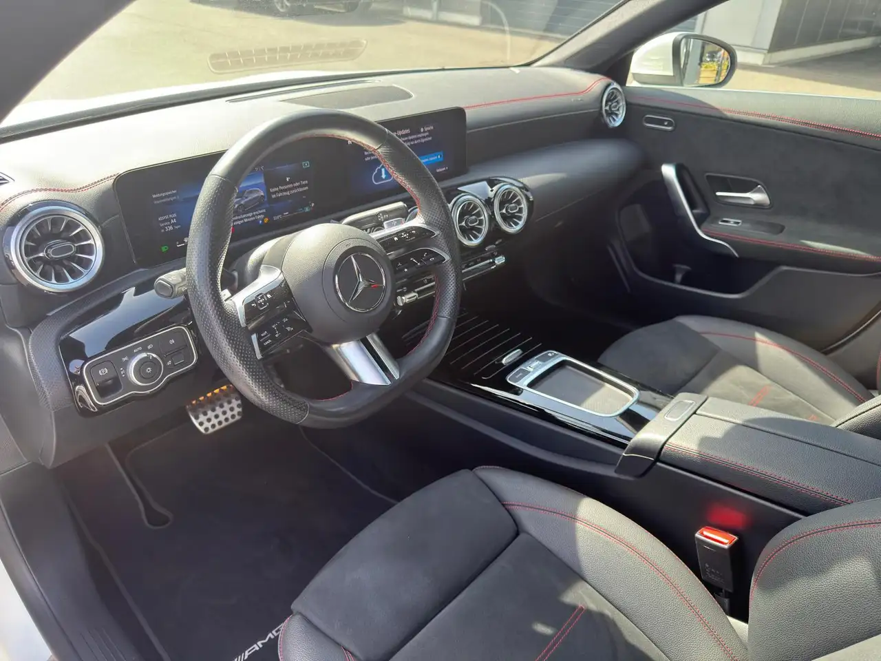 Mercedes-Benz CLA 200 Mild-Hybrid 1.3 Shooting Brake SD+NAV+SH — معرض صور السيارة 9