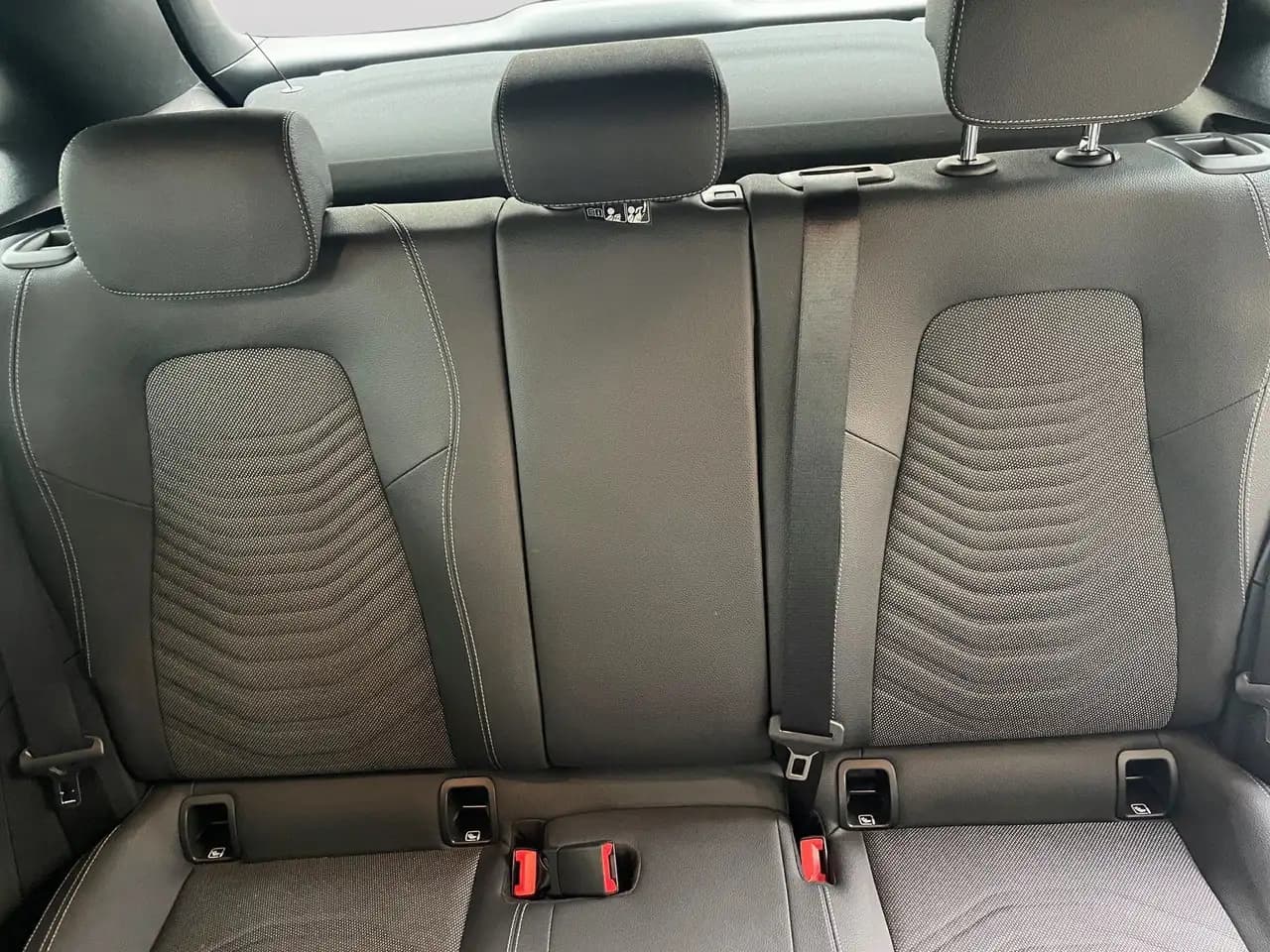Mercedes-Benz B 250 4MATIC; LED; Kamera; Winter; MBUX; 8G-DCT — Galería del vehículo 15