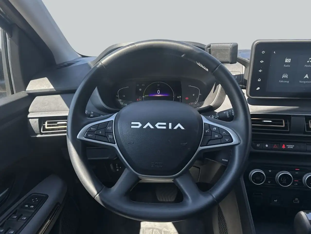Dacia Jogger Hybrid 140 Extreme — Galería del vehículo 16