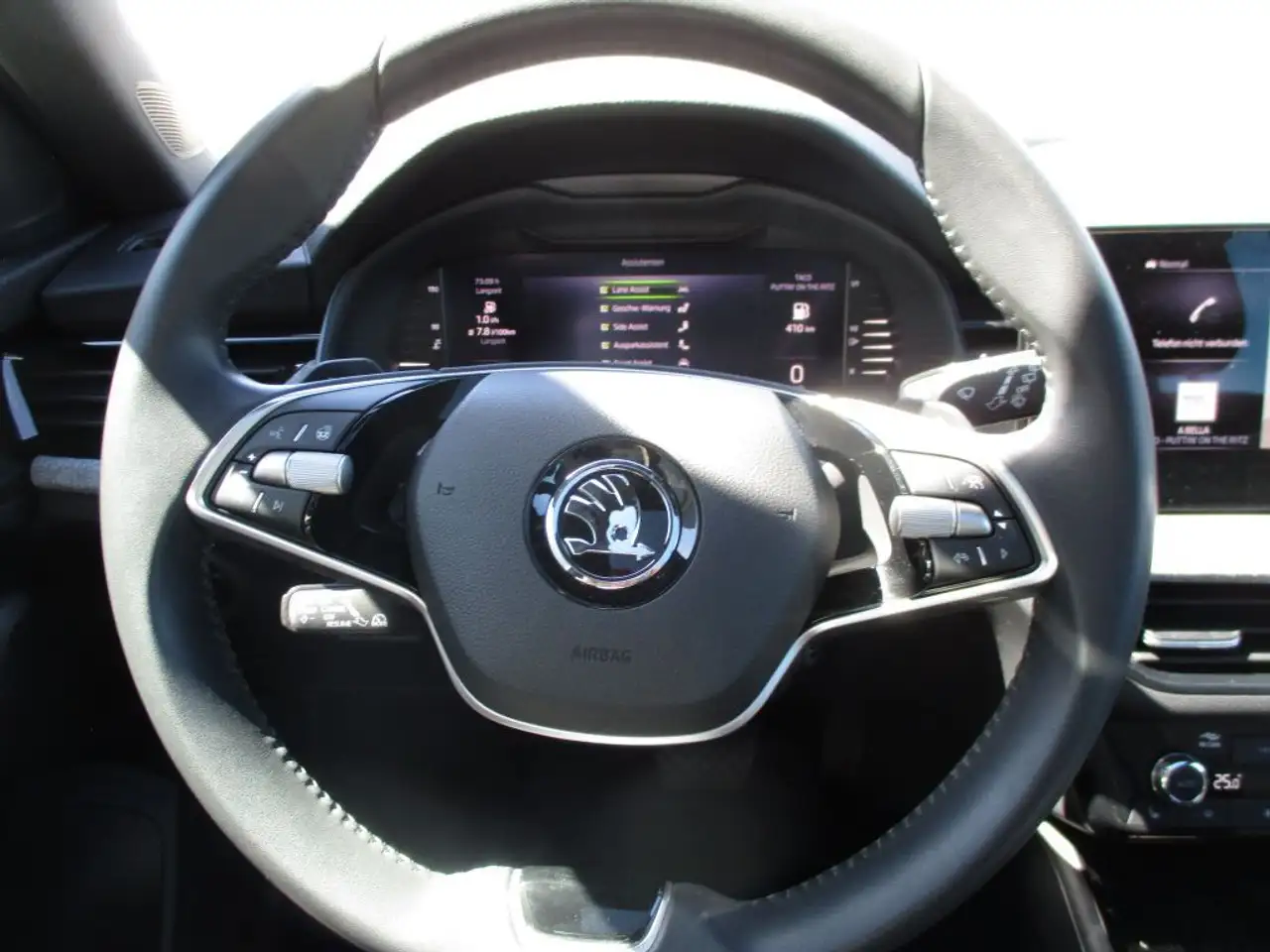 Skoda Kamiq 1.5 TSI DSG Selection — معرض صور السيارة 10