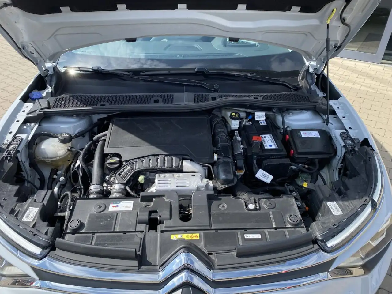 Citroen C4 PT 130 S&S *Automatik* MAX *beh. Frontsch*AZV* — Galerie du véhicule 27