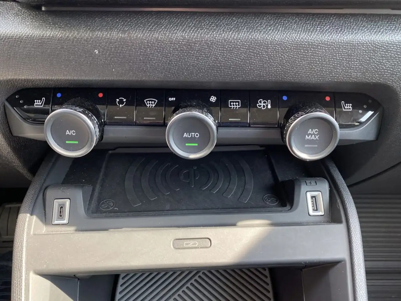 Citroen C4 PT 130 S&S *Automatik* MAX *beh. Frontsch*AZV* — Galerie du véhicule 17