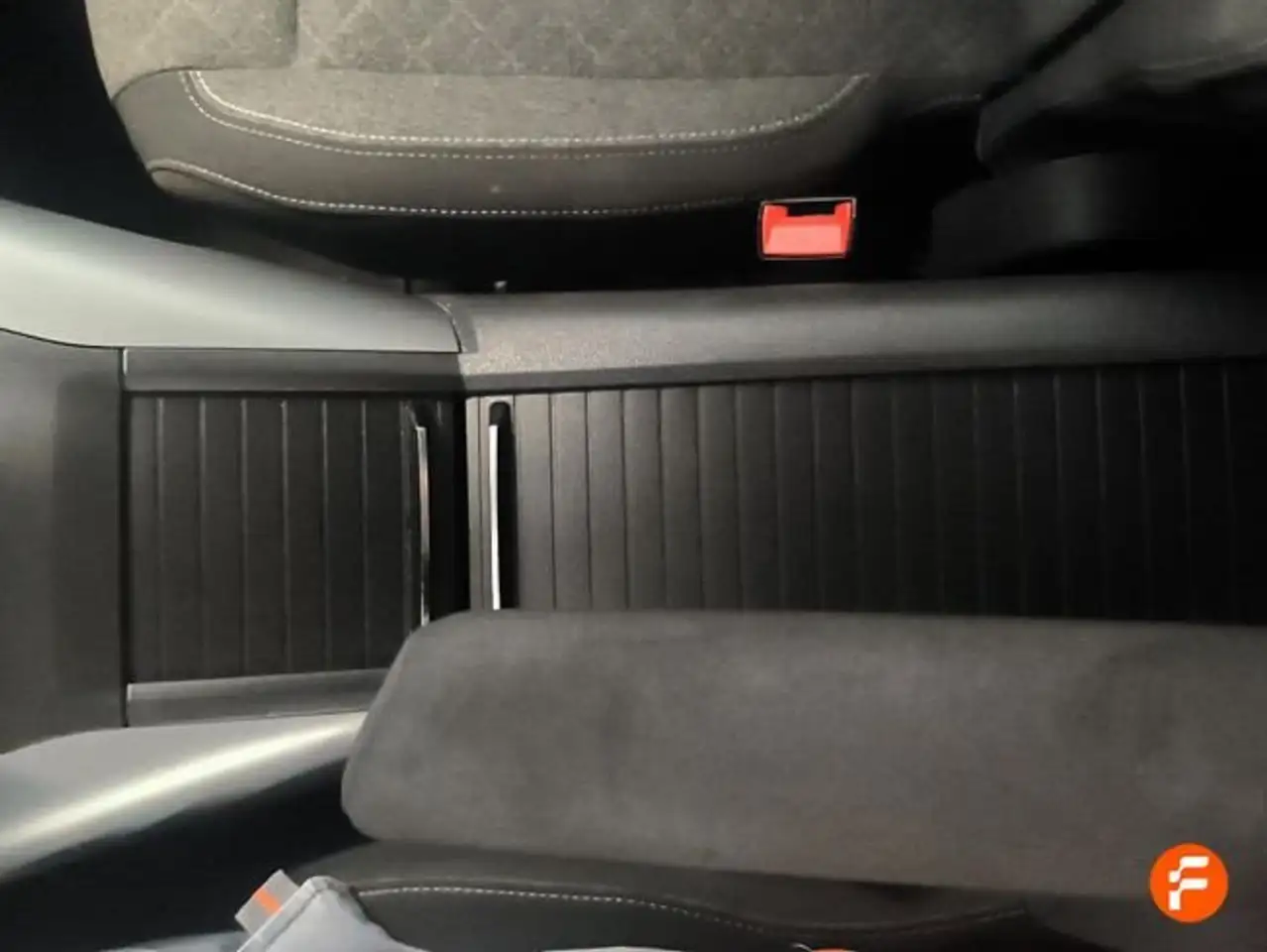 Opel Combo 100 Cv 1.5 Td S/S MT6 €6.4 — معرض صور السيارة 24