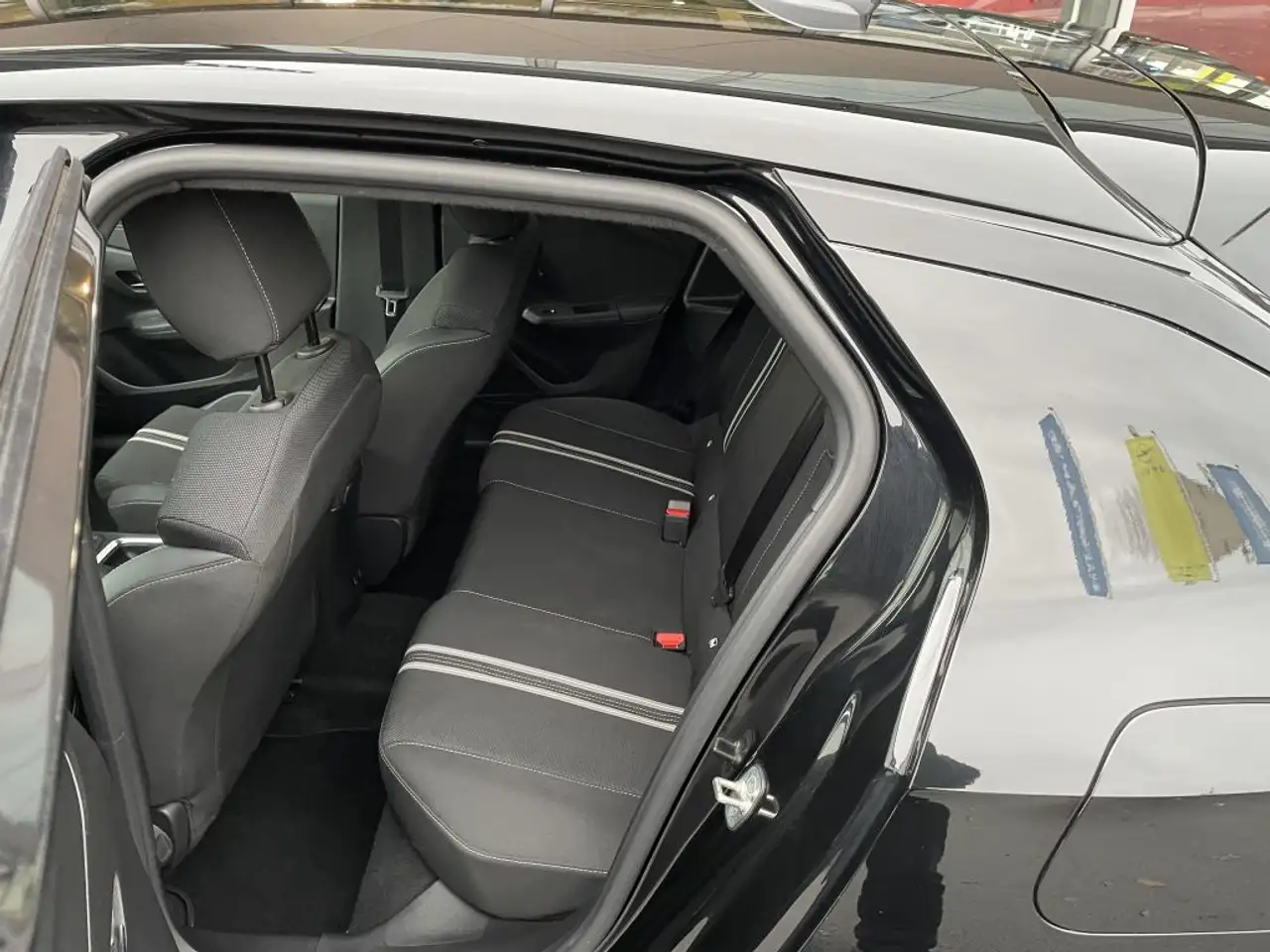 Opel Corsa 1.2 GS — Galería del vehículo 8
