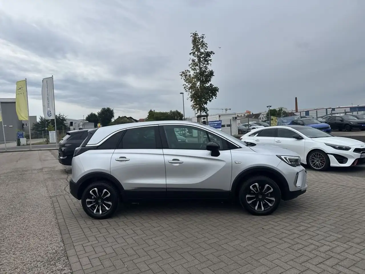Opel Crossland Crossland 1.2 Elegance Paket — معرض صور السيارة 22