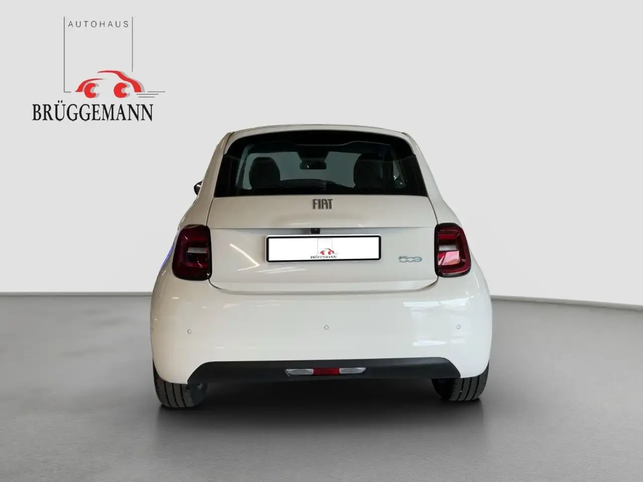 Fiat 500e 42 kWh + Komfort Paket, 16" Alufelgen — Vehicle gallery 5