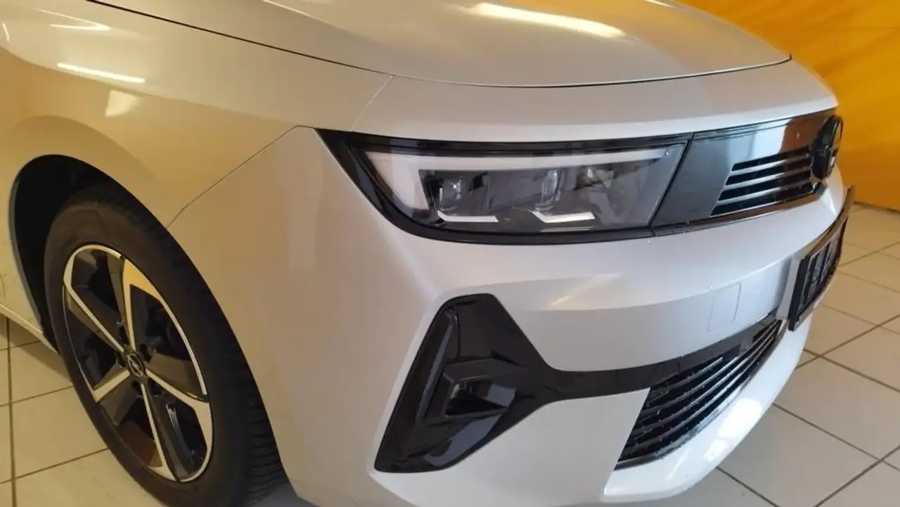 Opel Astra ASTRA SportsTourer GS, Navi Pro, LED, Kamera — معرض صور السيارة 3