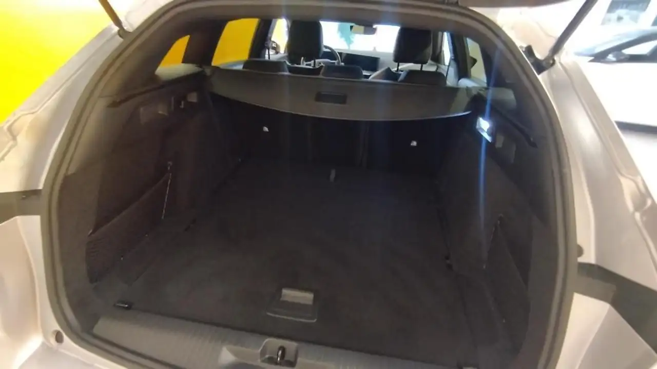 Opel Astra ASTRA SportsTourer GS, Navi Pro, LED, Kamera — معرض صور السيارة 7