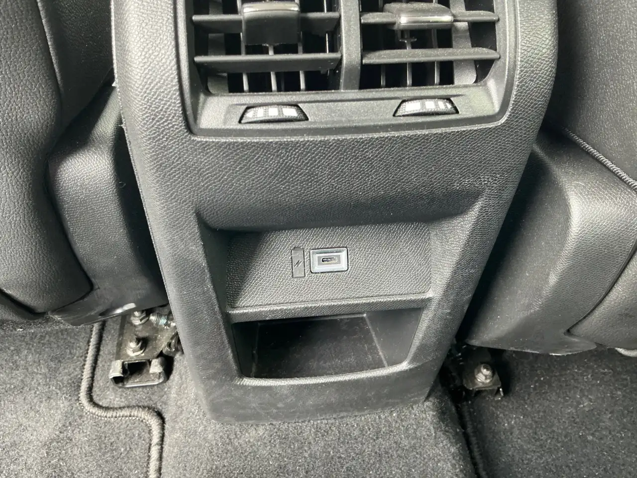 Opel Astra L 1.2 Turbo Elegance LED+SHZ+2xKlima+Kam. — Galería del vehículo 14