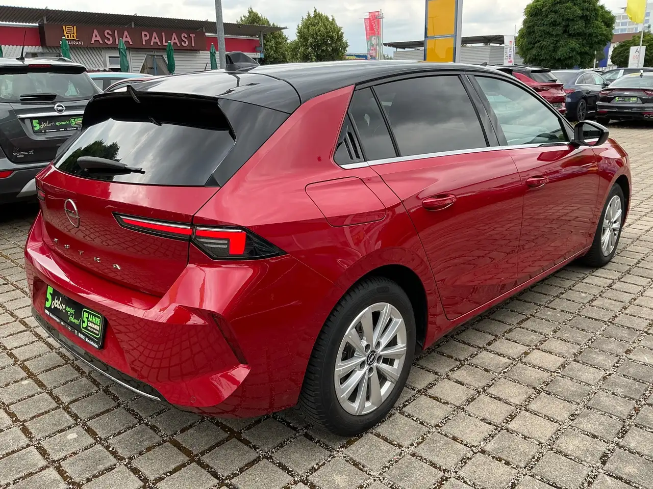 Opel Astra L 1.2 Turbo Elegance LED+SHZ+2xKlima+Kam. — Galería del vehículo 9