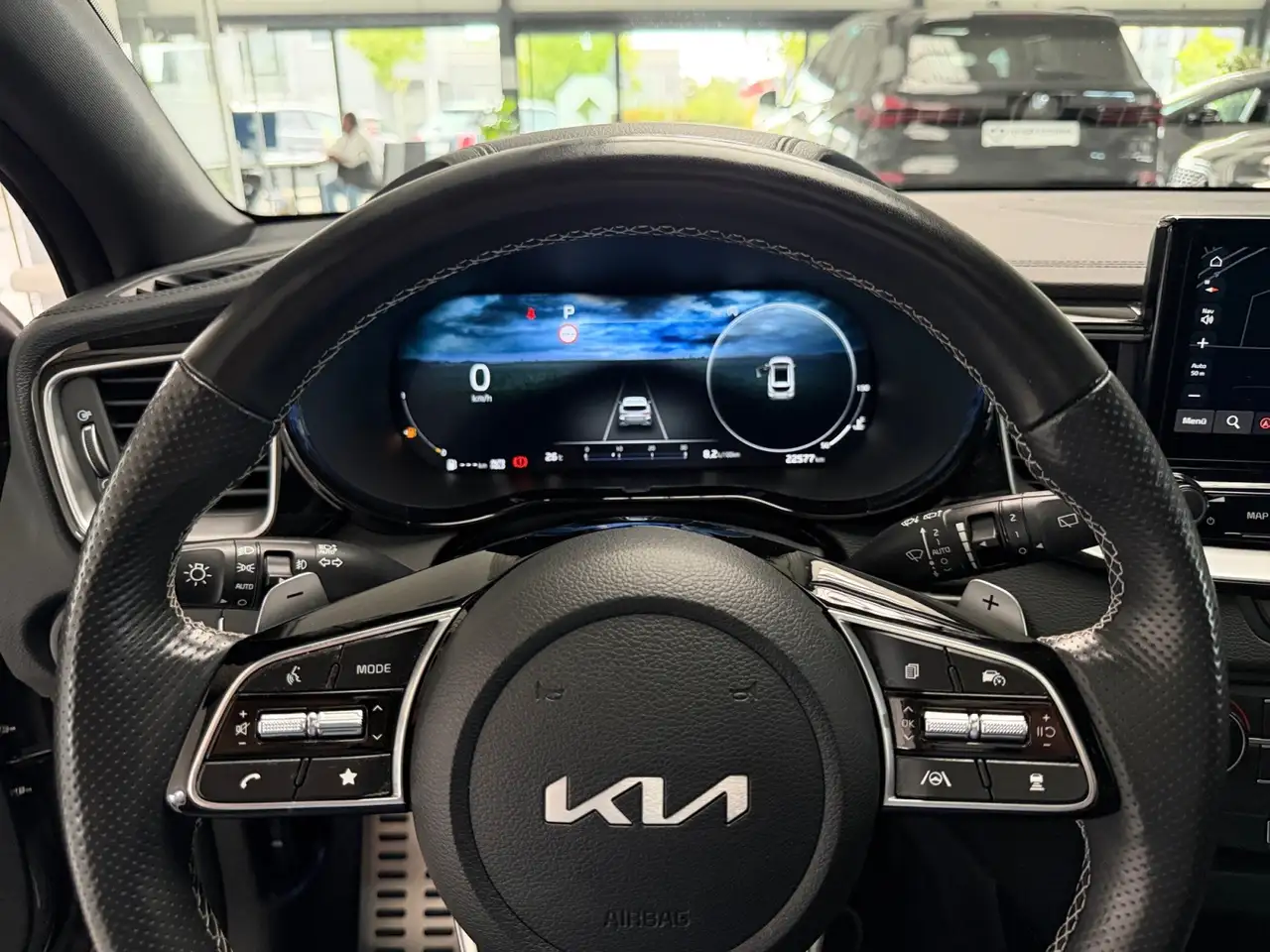 Kia Ceed / cee'd GT LINE DCT NAV+LED+PANO+JBL+KAMERA+1HD+TÜV — Vehicle gallery 28