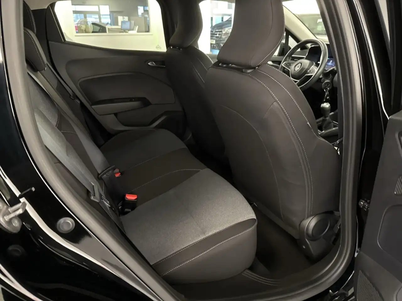 Renault Clio EVOLUTION TCe 90 Evolution SHZ+KLIMA+LED — معرض صور السيارة 26