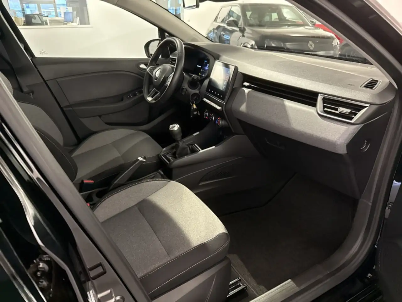 Renault Clio EVOLUTION TCe 90 Evolution SHZ+KLIMA+LED — معرض صور السيارة 25