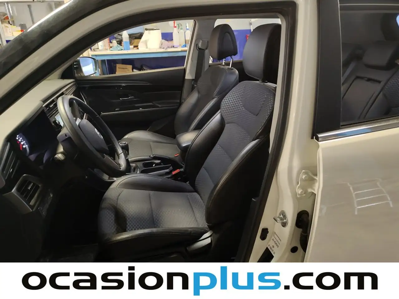 SsangYong Korando G15 Urban Plus 4x2 L.P. — Vehicle gallery 10