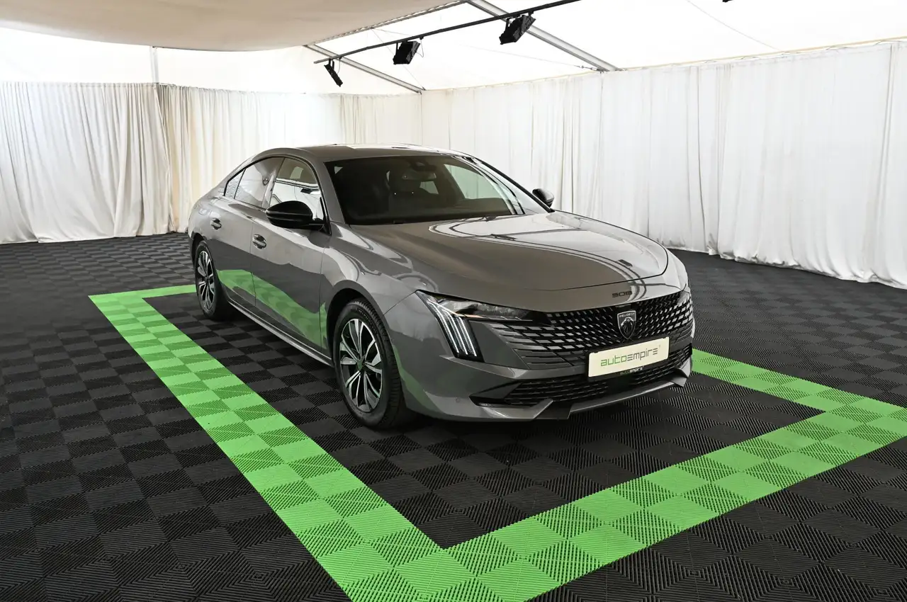 Peugeot 508 1.2 130 e-THP EAT8 Allure-Pack LED/NAVI/17 — Vehicle gallery 4