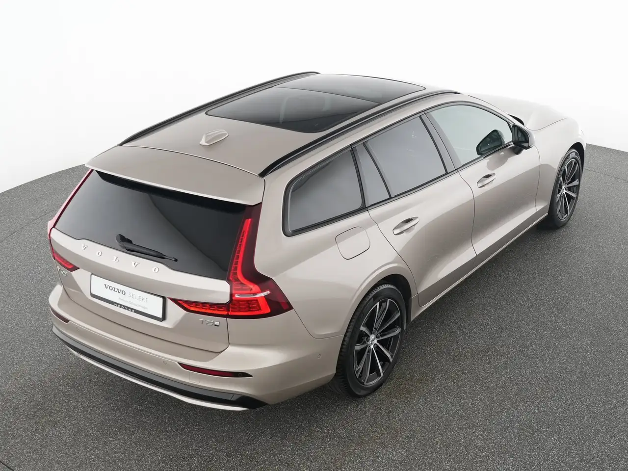 Volvo V60 T8 AWD Ultra Dark B&W-SOUND*360°KAMERA*HUD — Vehicle gallery 15