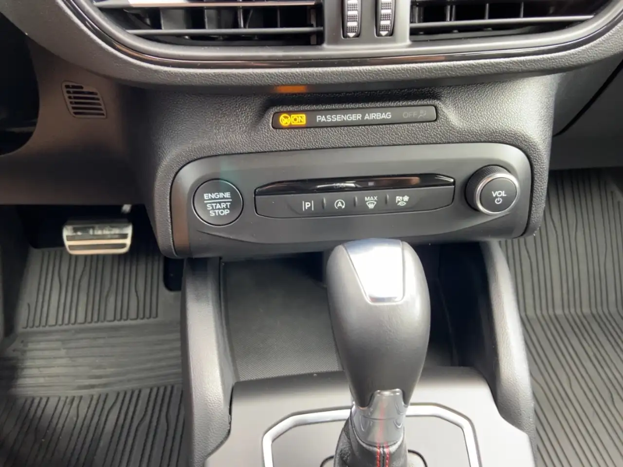 Ford Focus 1.0 EcoBoost Mild-Hybrid ST-Line 155PS Automatik/N — Vehicle gallery 14
