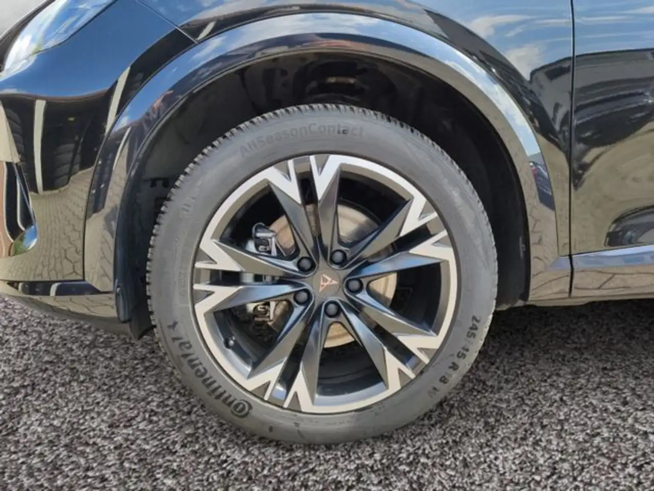 CUPRA Formentor 1.5 TSI ACC Keyless Navi — Vehicle gallery 11