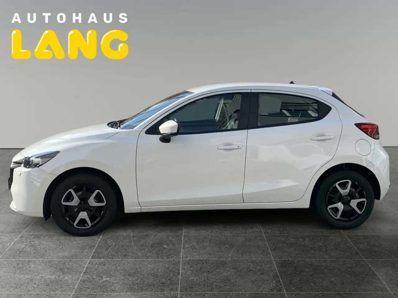Mazda 2 1.5 SKYACTIV-G 90 Center-Line (EURO 6d) CONVENIENC — Galerie du véhicule 2