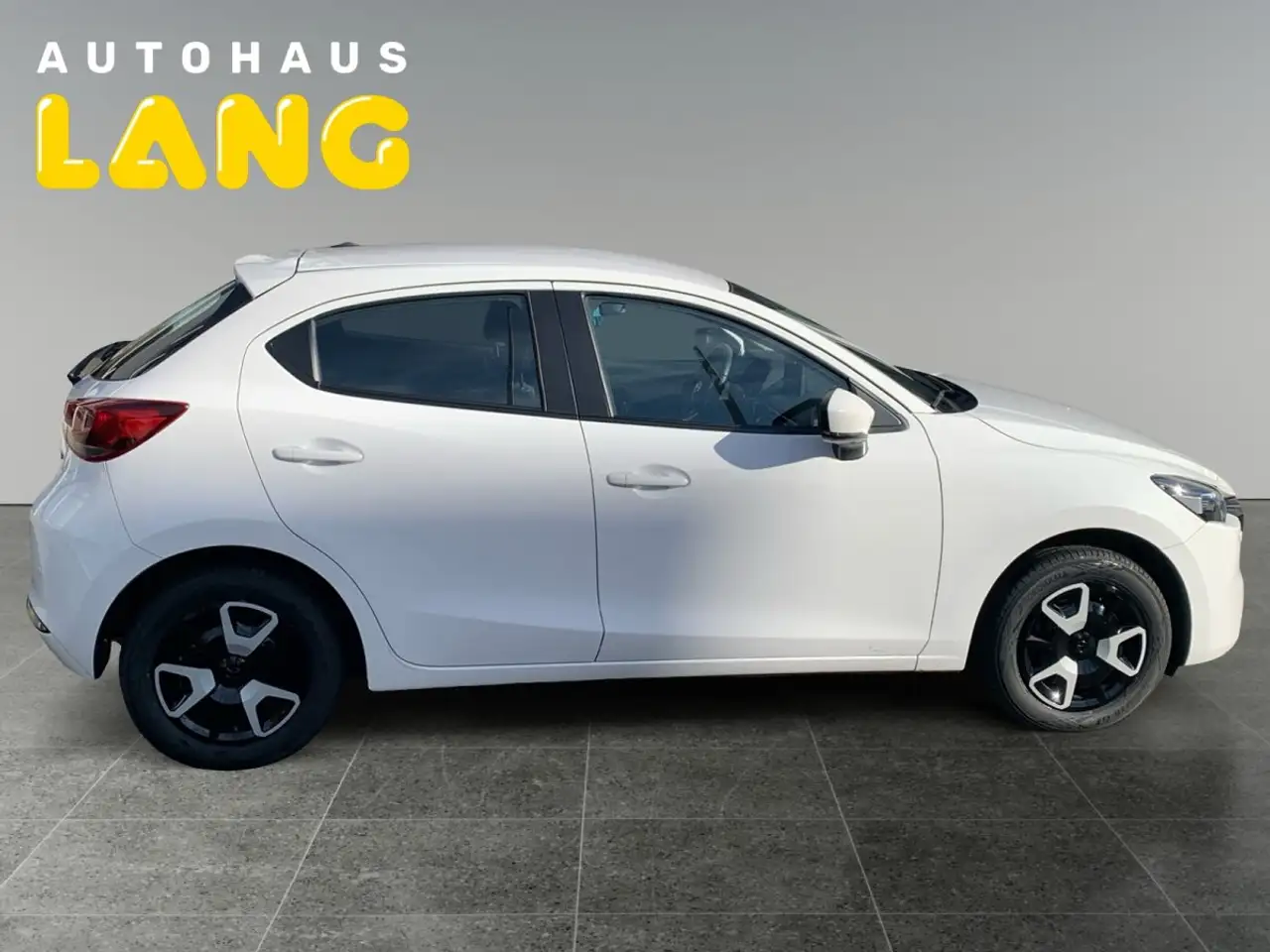 Mazda 2 1.5 SKYACTIV-G 90 Center-Line (EURO 6d) CONVENIENC — Galerie du véhicule 6