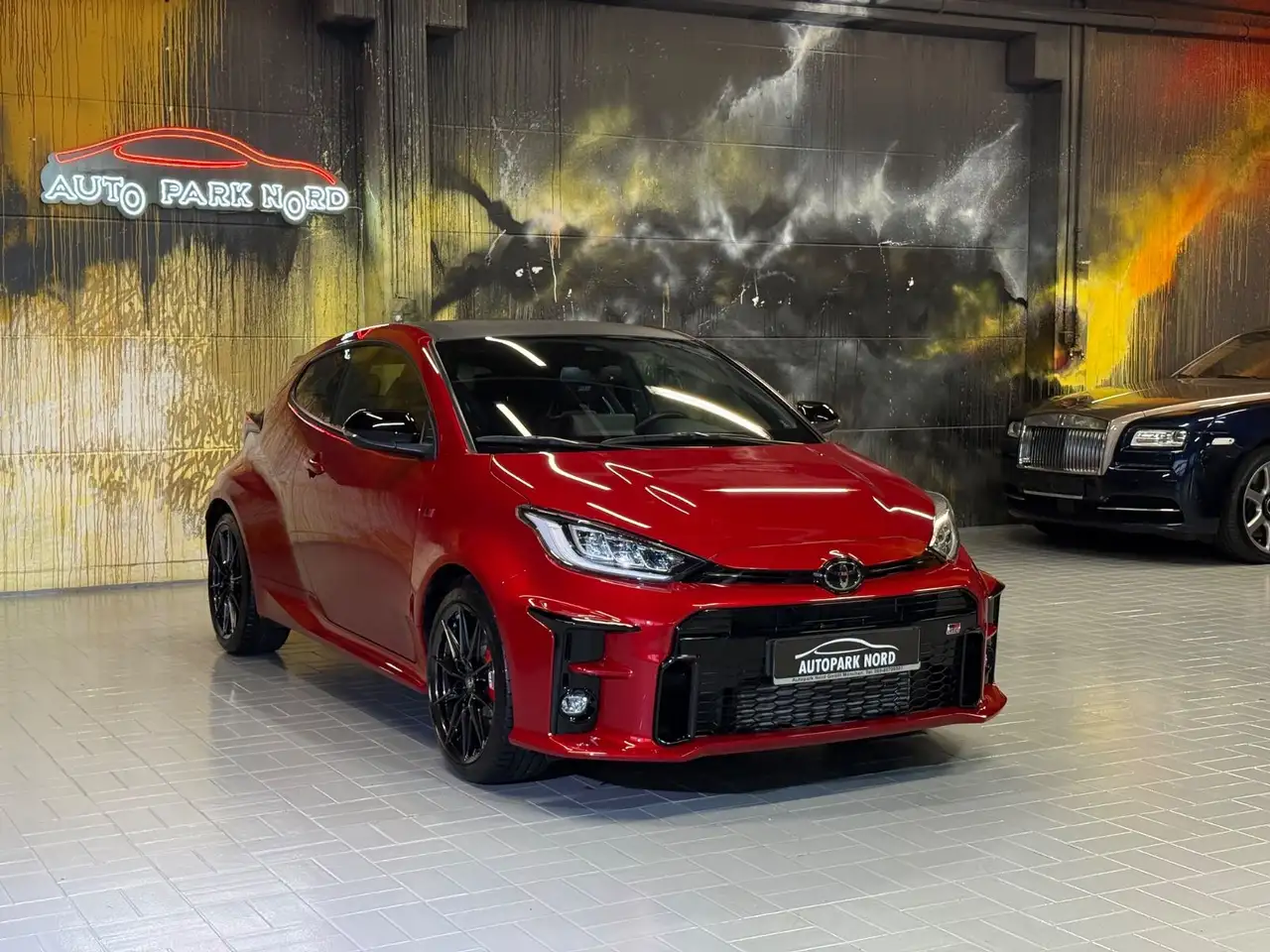 Toyota Yaris GR 1 of 300 WRC Triple Edition 1-HAND~RFK — معرض صور السيارة 9