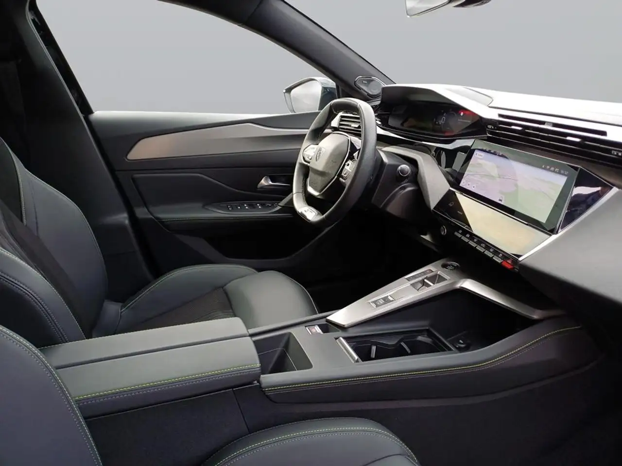 Peugeot 308 GT PureTech 130 EAT8 — معرض صور السيارة 11