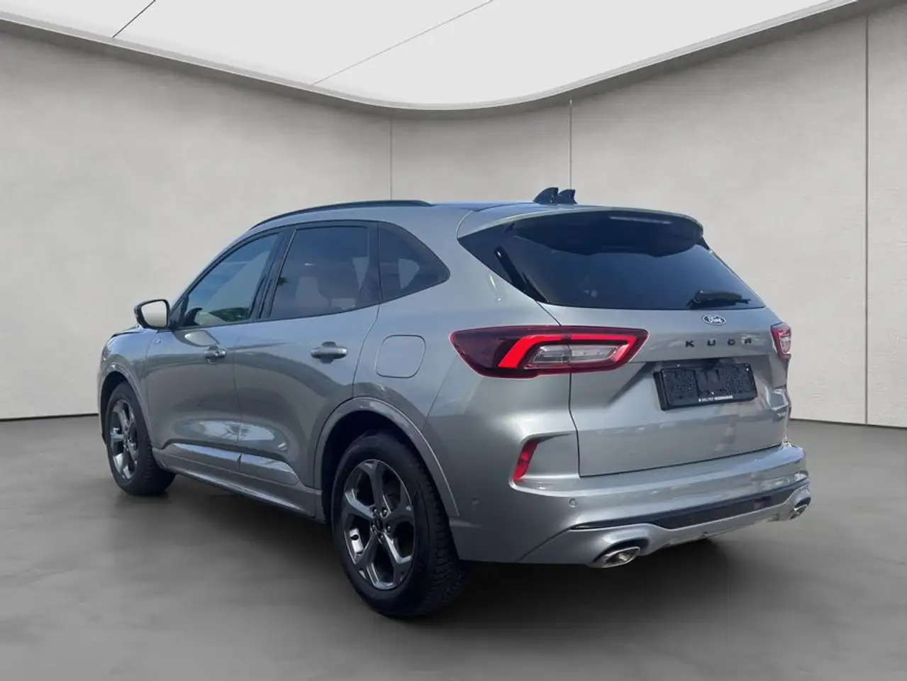 Ford Kuga 2.5 Duratec FHEV ST-LINE X — Galería del vehículo 3