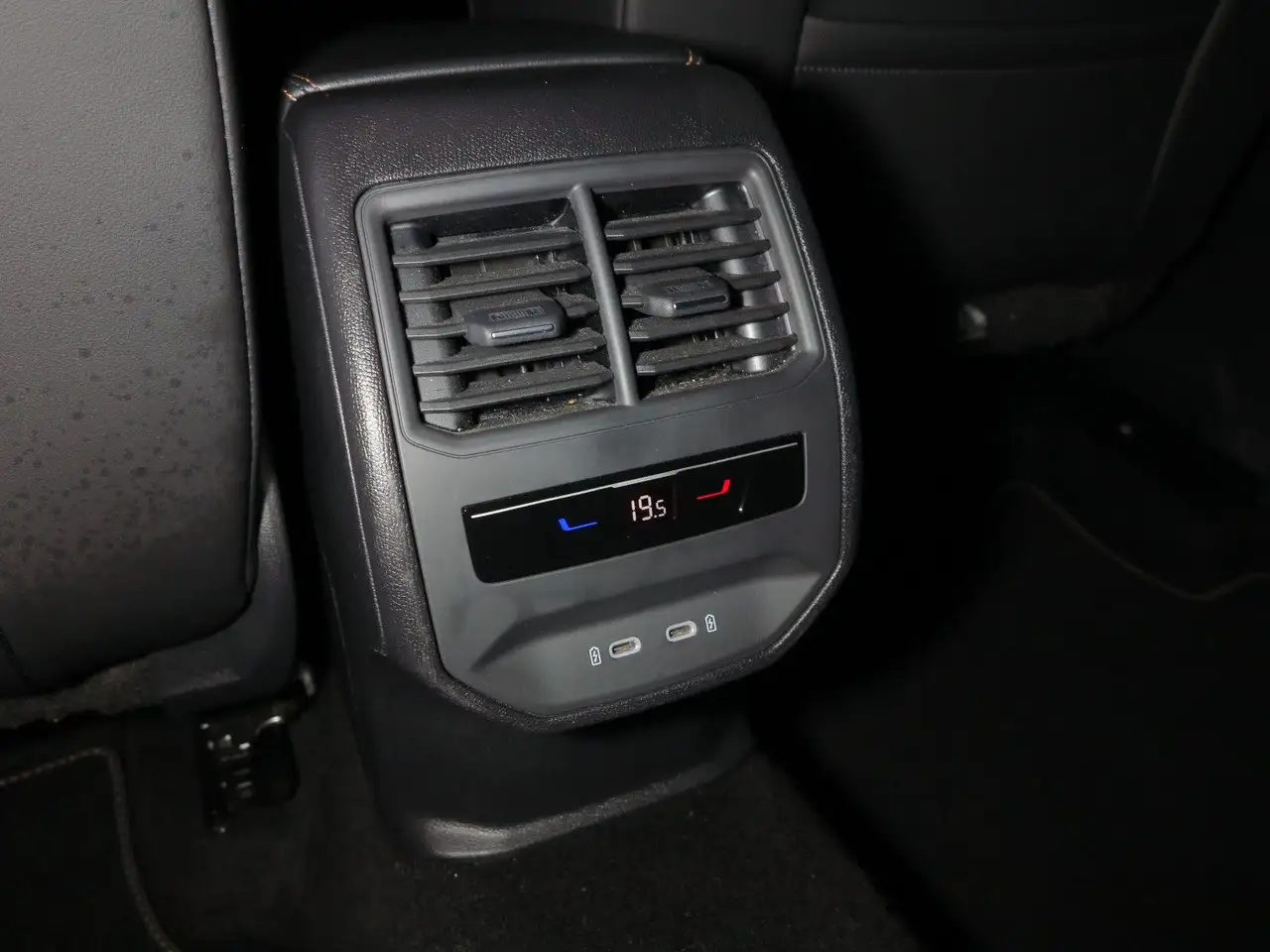 CUPRA Formentor 1.5 TSI DSG7 LM19 ACC ParkAssist RFK — Galerie du véhicule 27