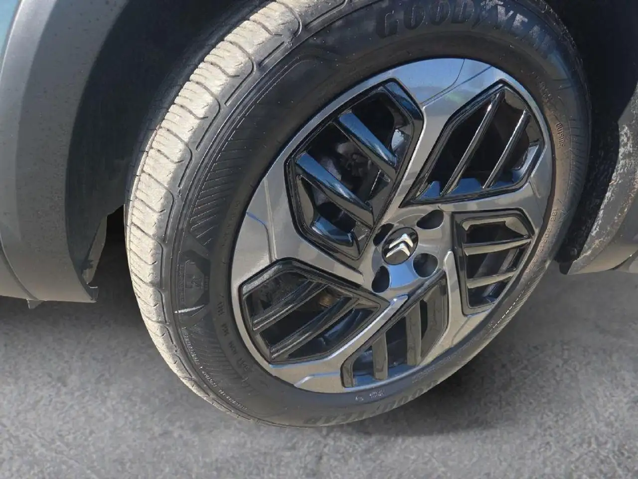 Citroen C4 Plus 1.2 12V e-THP / PureTech Metallic — Galería del vehículo 18