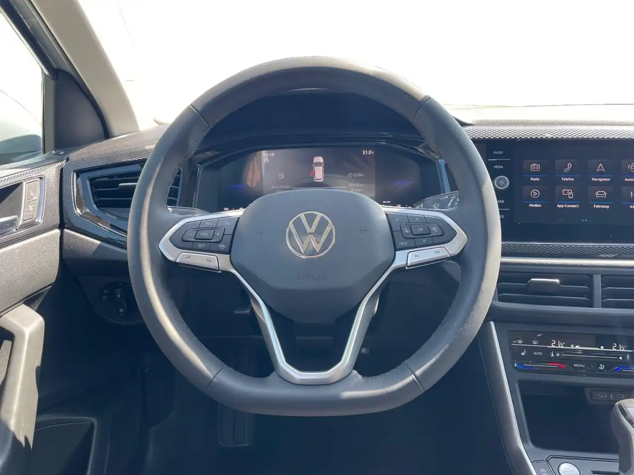 Volkswagen Taigo 1.0 TSI DSG LIFE+MATRIX+KAMERA+APP+LED+SHZ — Galería del vehículo 12