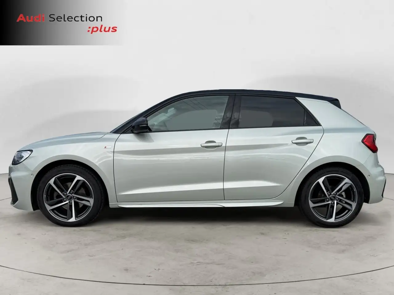 Audi A1 Sportback 30 TFSI Adrenalin Black Edition S tronic — Galería del vehículo 2