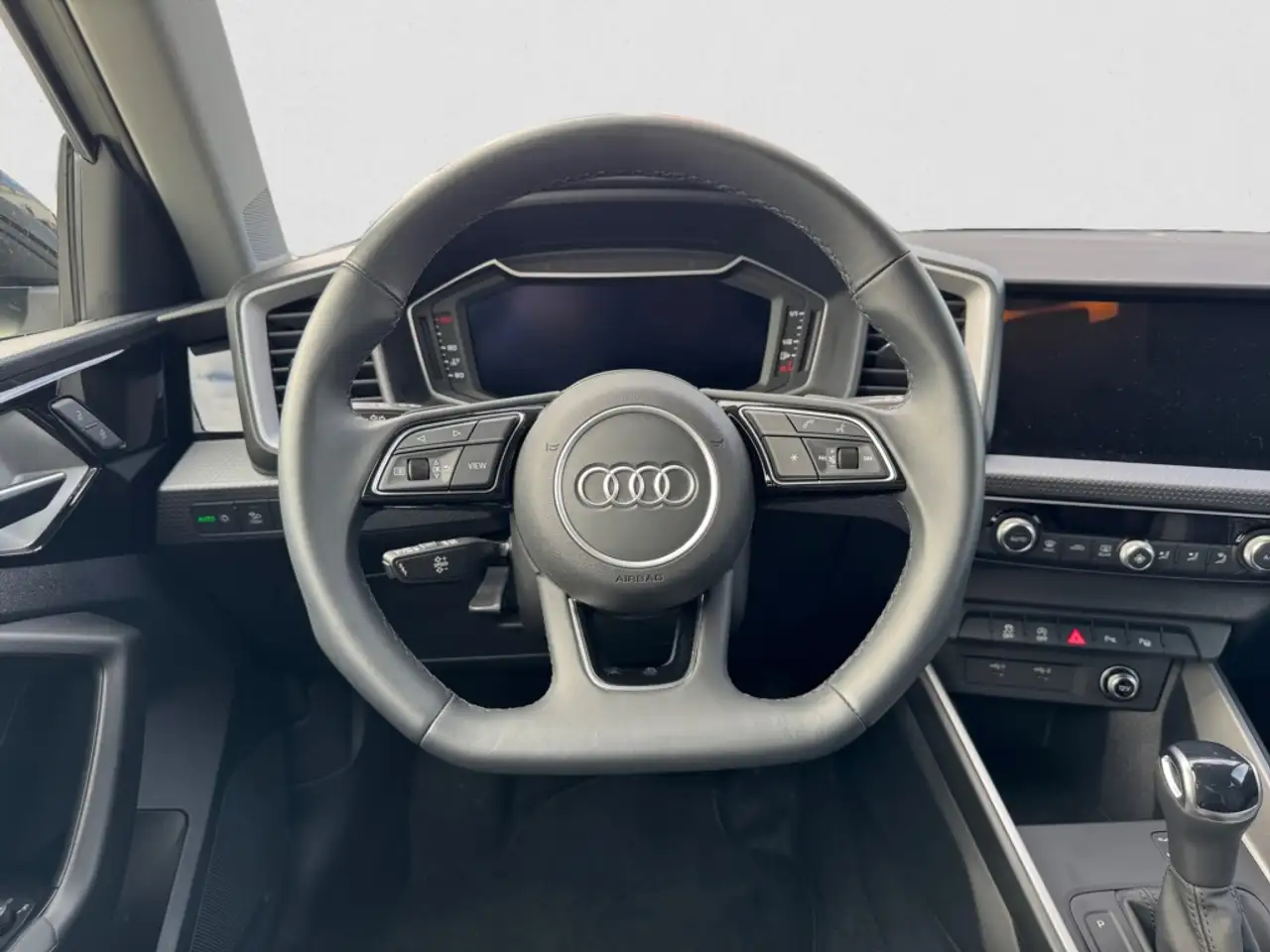 Audi A1 Sportback 30 TFSI Adrenalin Black Edition S tronic — Galería del vehículo 17