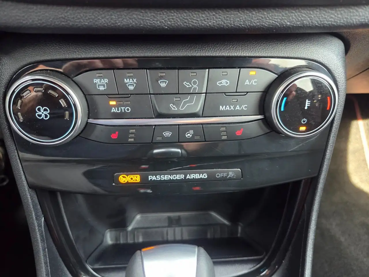 Ford Puma ST-Line Autom. Navi Kamera Winterp. uvm. — معرض صور السيارة 14