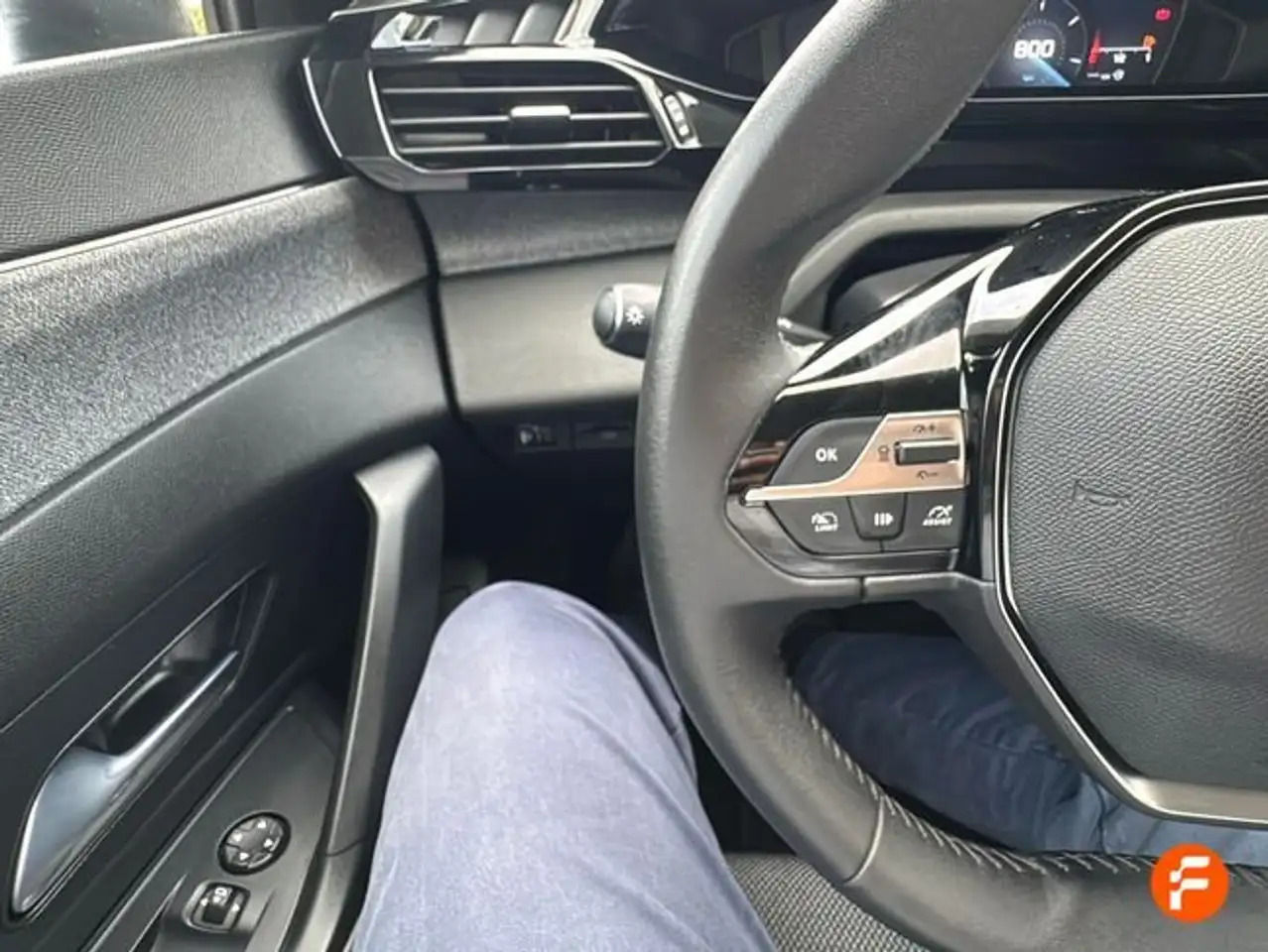 Peugeot 308 1.2 PureTech S&S Allure 130 — Vehicle gallery 18