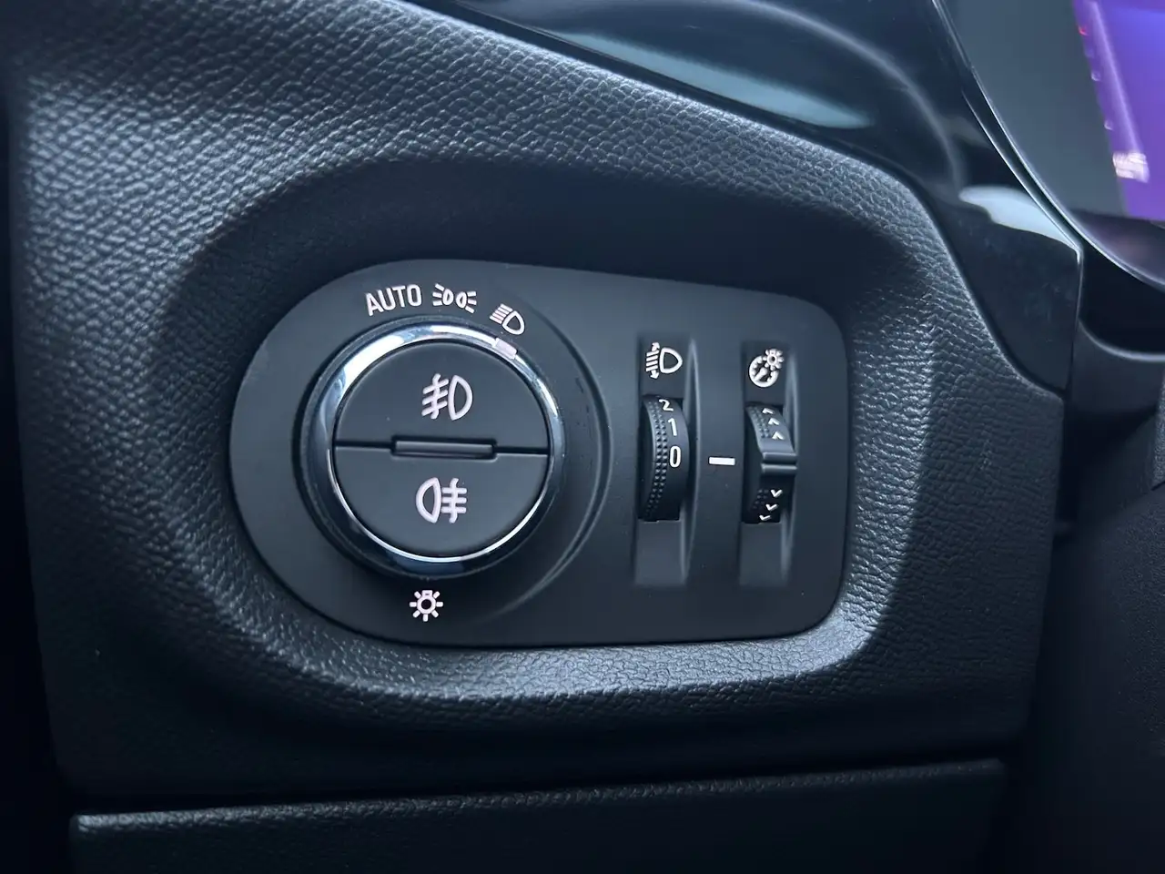 Opel Corsa GS PANORAMA*Kamera*LED*dig.Cockpit*Winterpaket — معرض صور السيارة 24