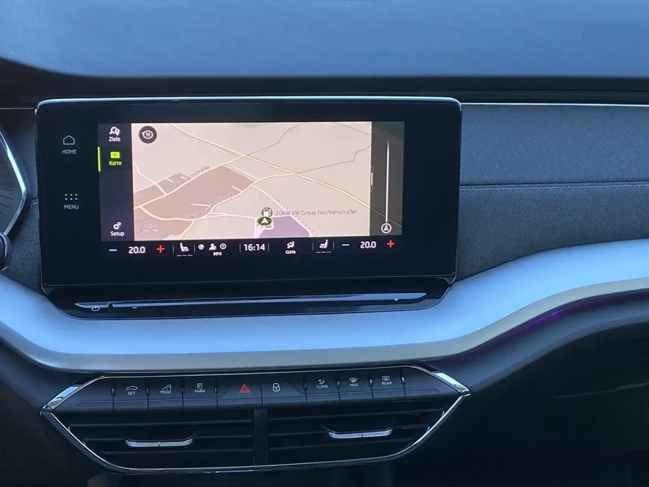 Skoda Octavia Combi 1.5 eTSI DSG AHK+EL.HECK+HEAD-UP+S — Galería del vehículo 14