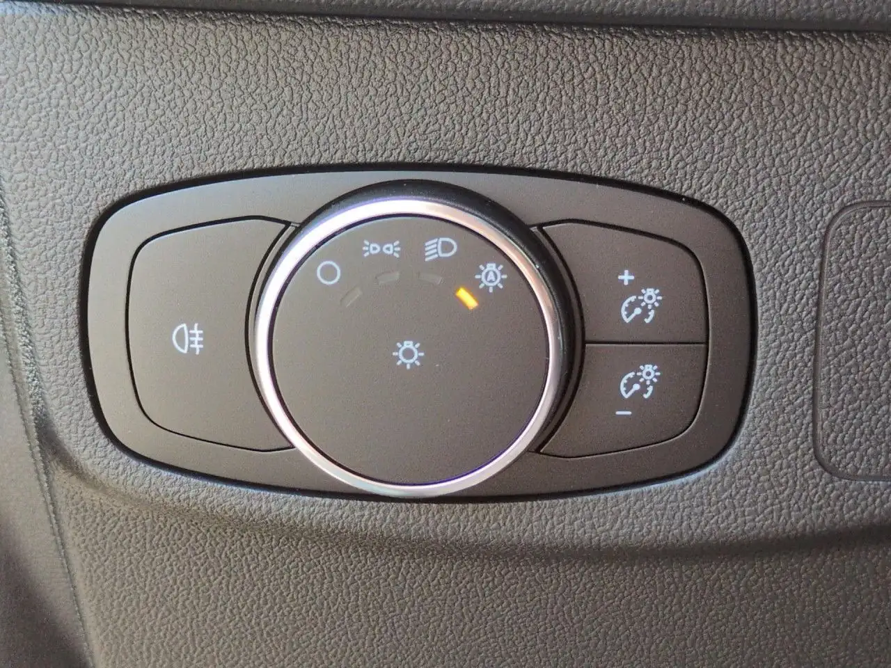 Ford Focus Turnier 1.0 EcoBoost ST-Line X Automatik LED — Vehicle gallery 16