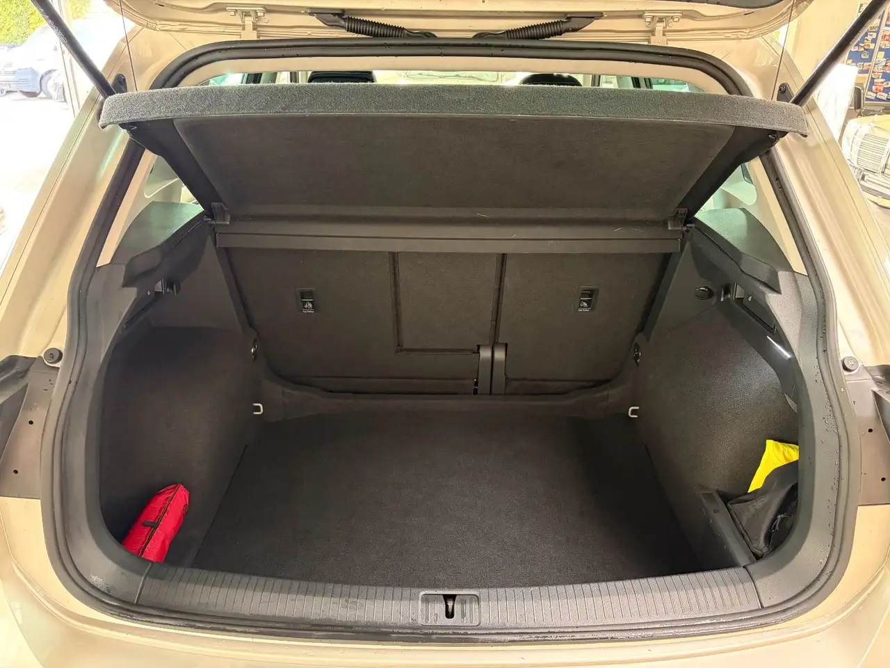 Volkswagen Tiguan Move 1.5TSI DSG/ACC/KAMERA/LED/NAVI/DAB — Galería del vehículo 9