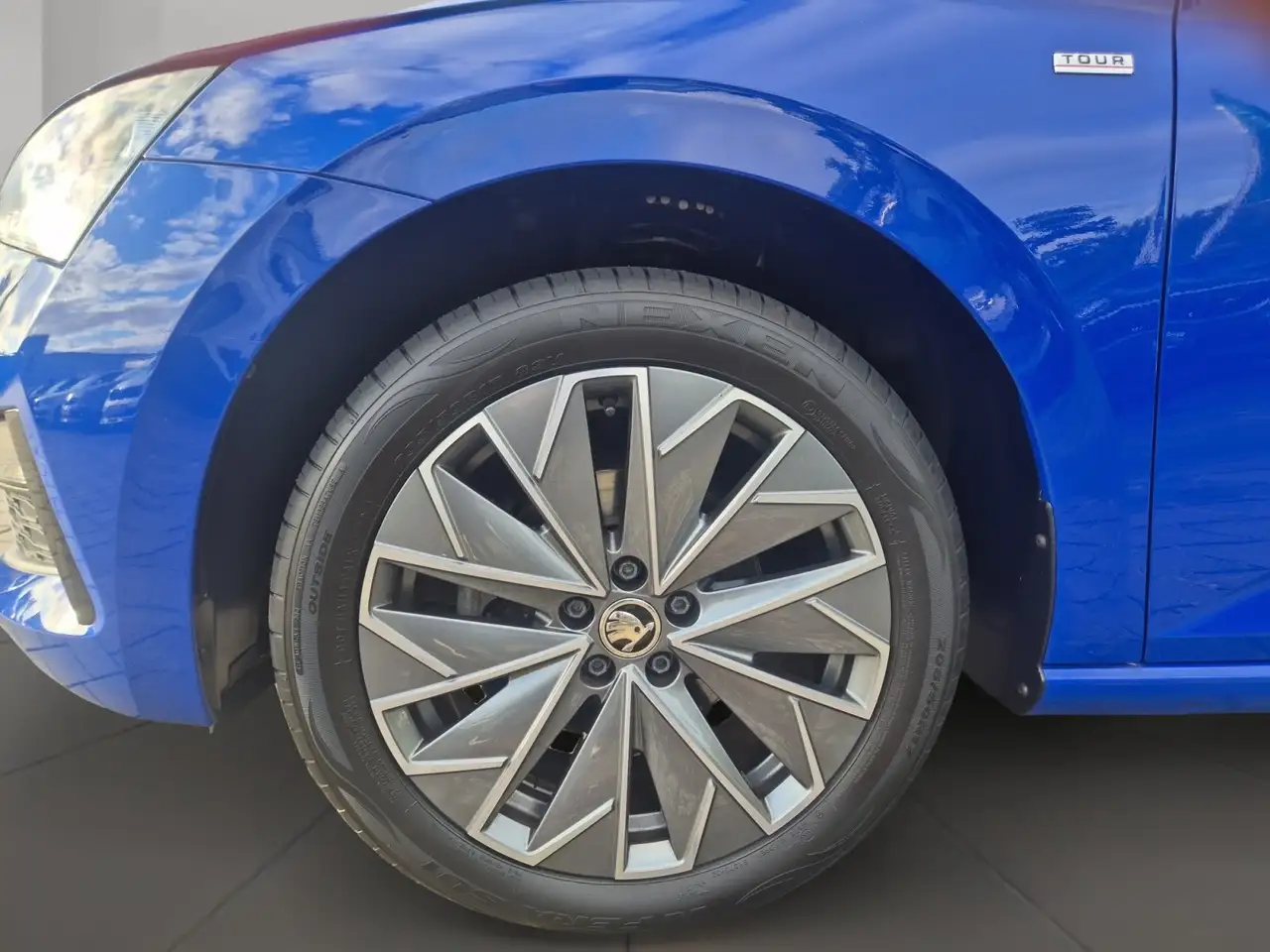 Skoda Scala Tour 81kw TSI *PDC*SHZ*AHK*LED-Scheinwerfer* — معرض صور السيارة 7