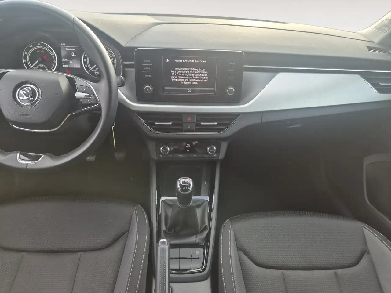 Skoda Scala Tour 81kw TSI *PDC*SHZ*AHK*LED-Scheinwerfer* — معرض صور السيارة 11