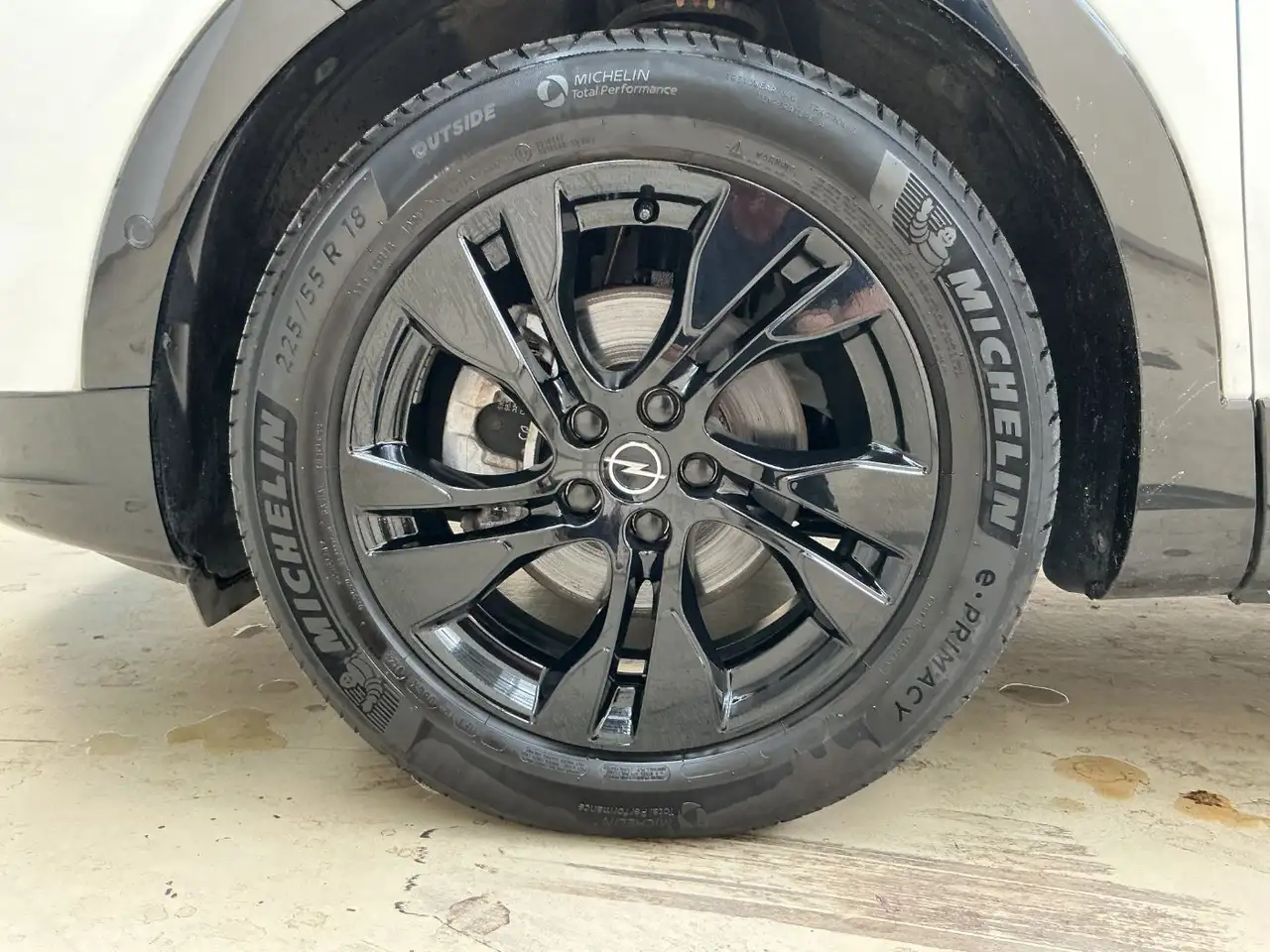 Opel Grandland 1.2 360°Kamera,AGR,PDC,Lenk+Sitzhzg,LED — معرض صور السيارة 8